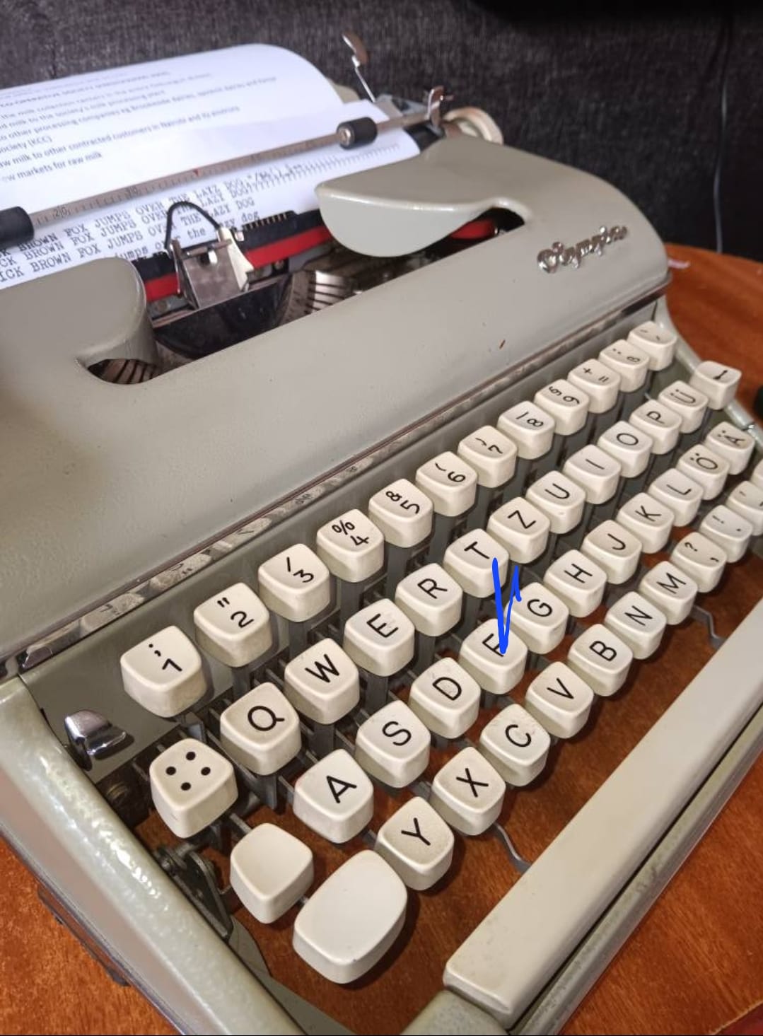 Olympia SM2 Manual Typewriter