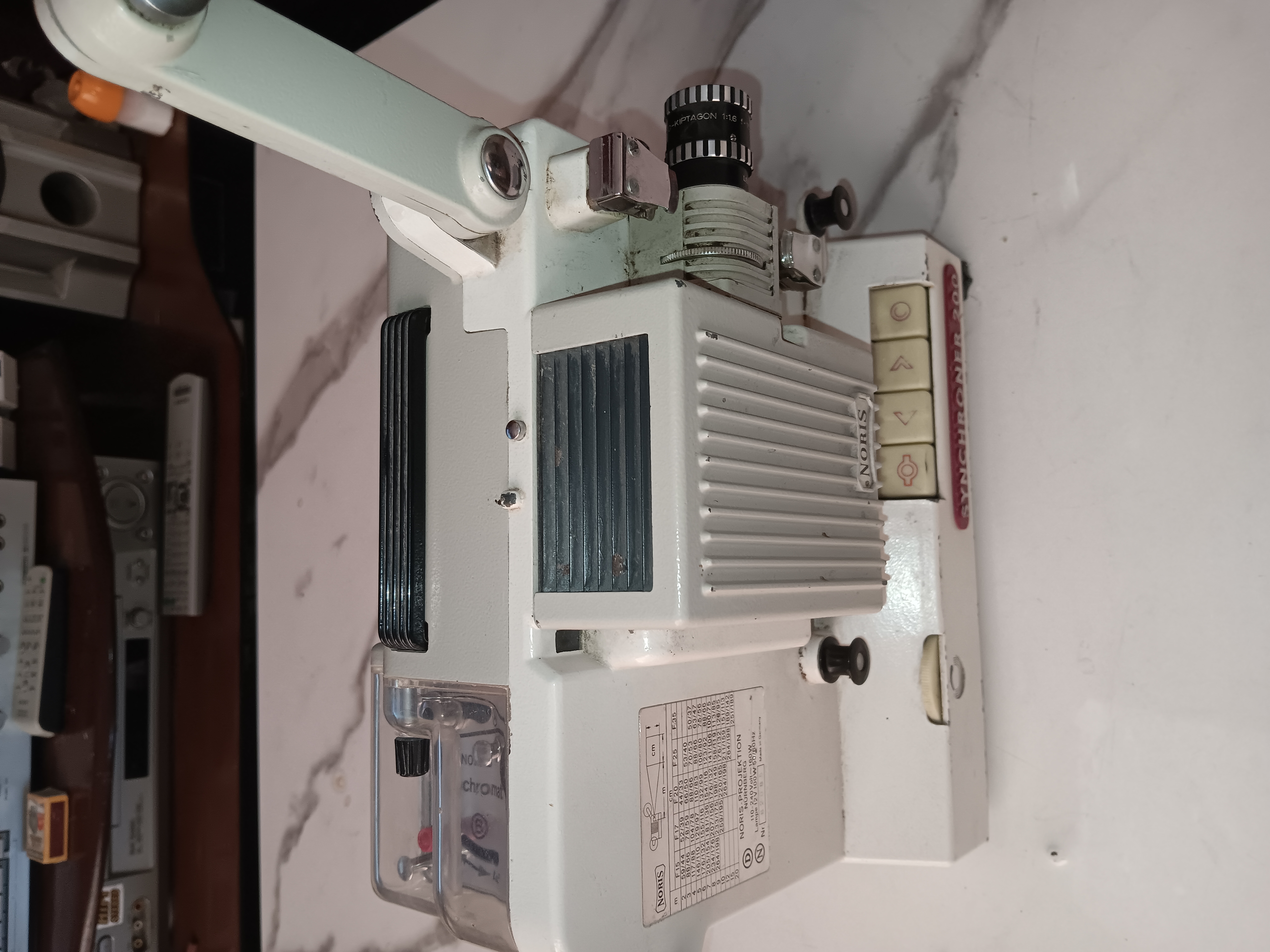 NORRIS SYNCHRO 200 PROJECTOR 