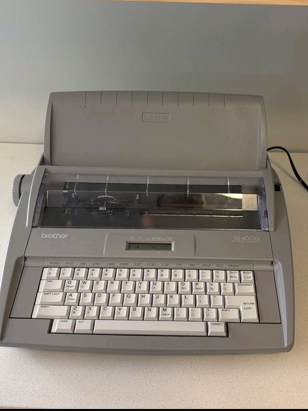 BROTHER SX 4000 ELECTRONIC TYPEWRITER 