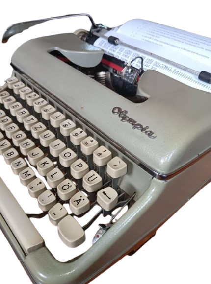 Olympia SM2 Manual Typewriter