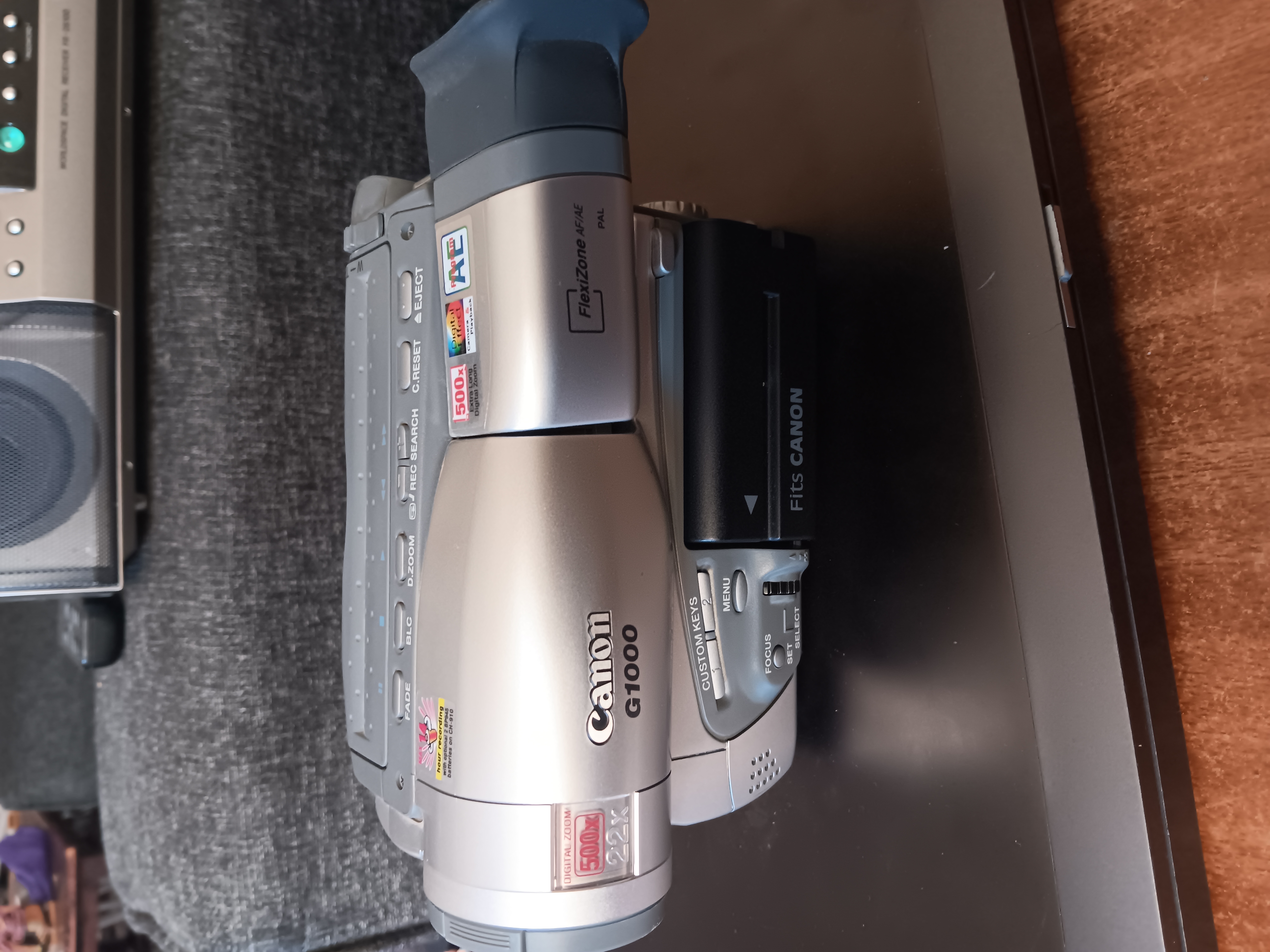Canon g1000 camcorder  — Image 2